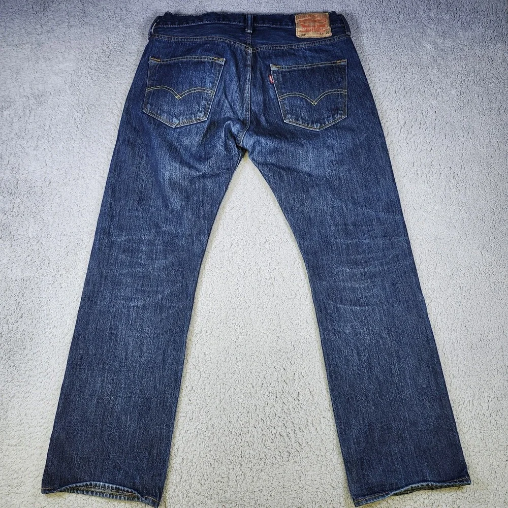 Levis 501 Jeans Mens 33x39 Blue Straight Leg Regular Fit‎ Medium Wash